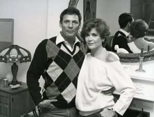 Ron Liebman, wife, Jessica Walter April 1984, NY.jpg